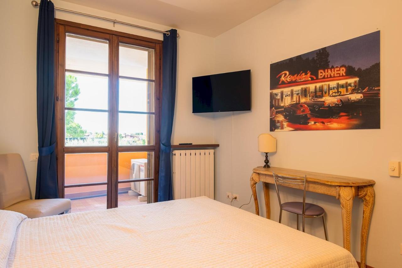 La Casa Sul Porto - Italian Homing Apartment Sirmione Exterior foto