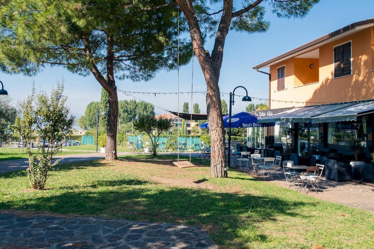 La Casa Sul Porto - Italian Homing Apartment Sirmione Exterior foto